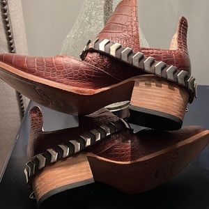 Freebird “blade” boots size 9